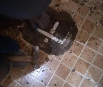 包头市卫生间漏水维修公司为您分享下卫生间渗水如何处理及注意事项
